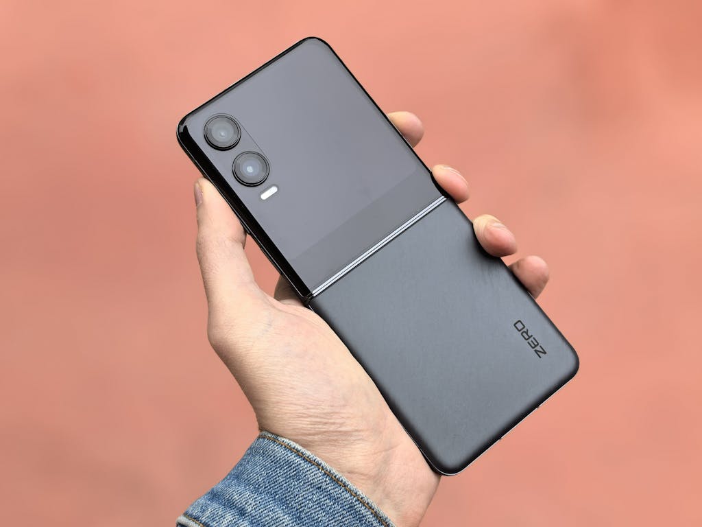 Are Foldable Phones Worth It in 2026? A Practical Guide for Everyday Users